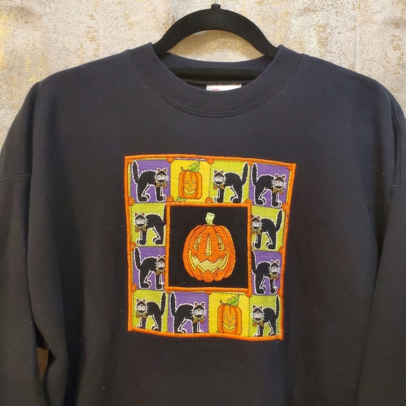 Vintage Tops - Vintage Halloween Embroidered Sweater